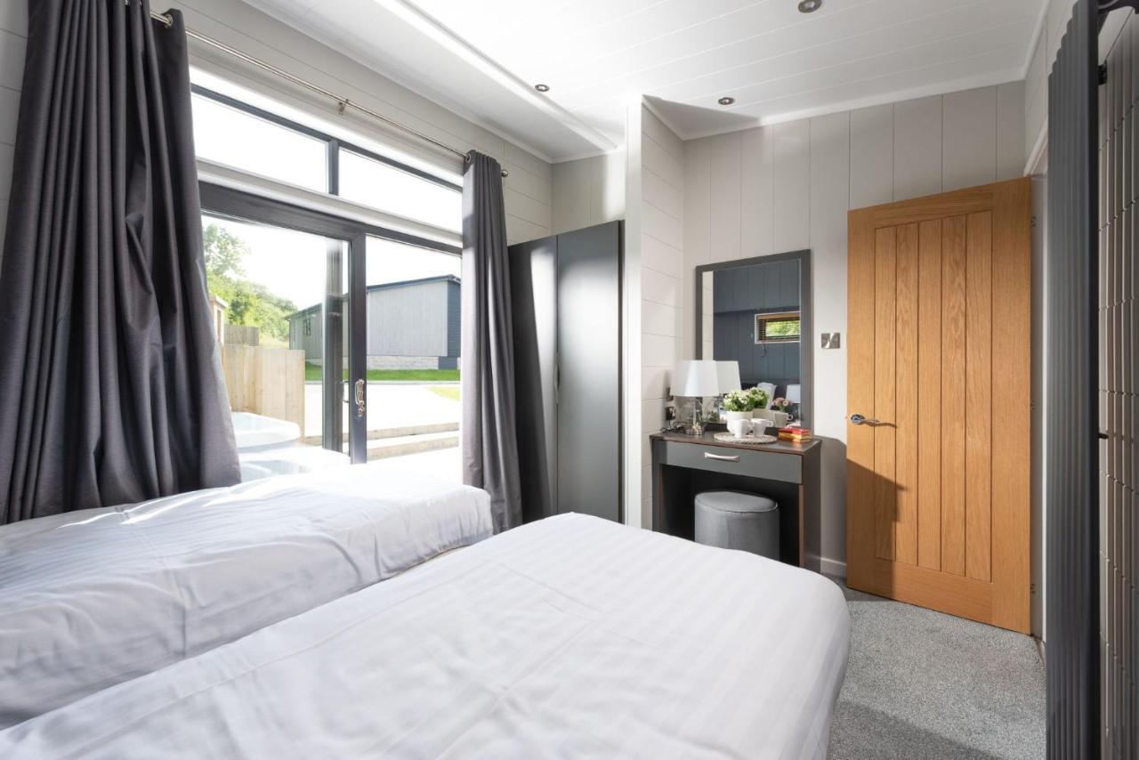 Primrose Lodge, 25 Roadford Lake Lodges 리프턴 외부 사진